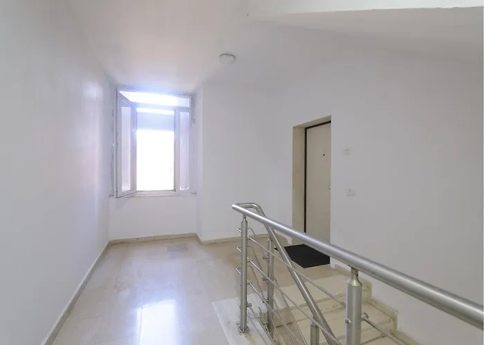 Apartment Spike Jonze