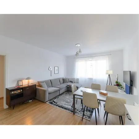 Apartment Spike Jonze *